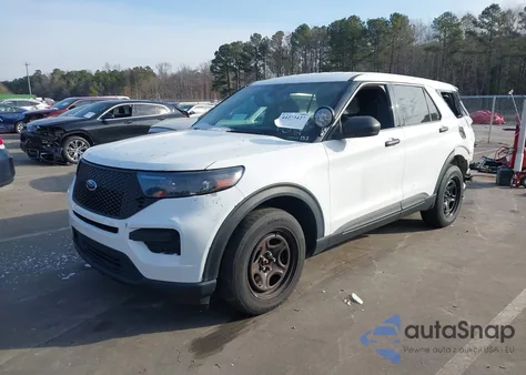 2023 Ford Police Interceptor Utility z USA, uszkodzony, nr VIN 1FM5K8AW0PNA00753